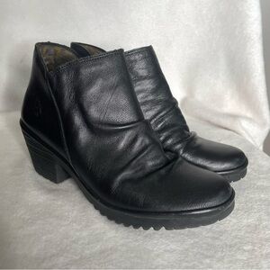 Fly London Black Leather Slouchy Wezo‎ Ankle Bootie Size 8